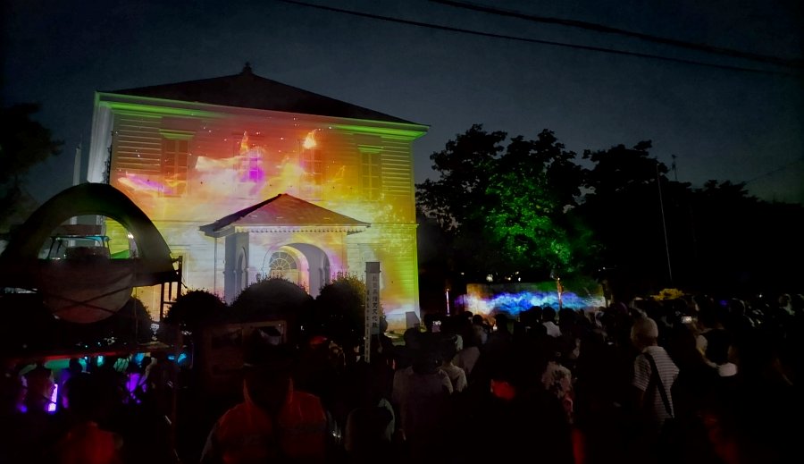 <プロジェクションマッピング</h1>